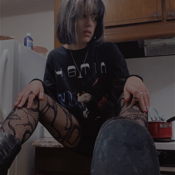 Meet your Posher, Raven - Picture 1 of 1